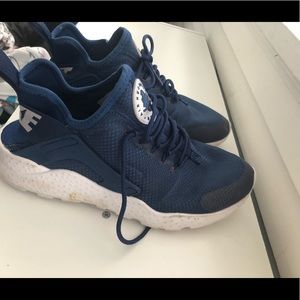 Nike Huarache women’s shoes 7.5